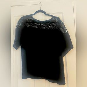 Eloqui Eyelet blouse